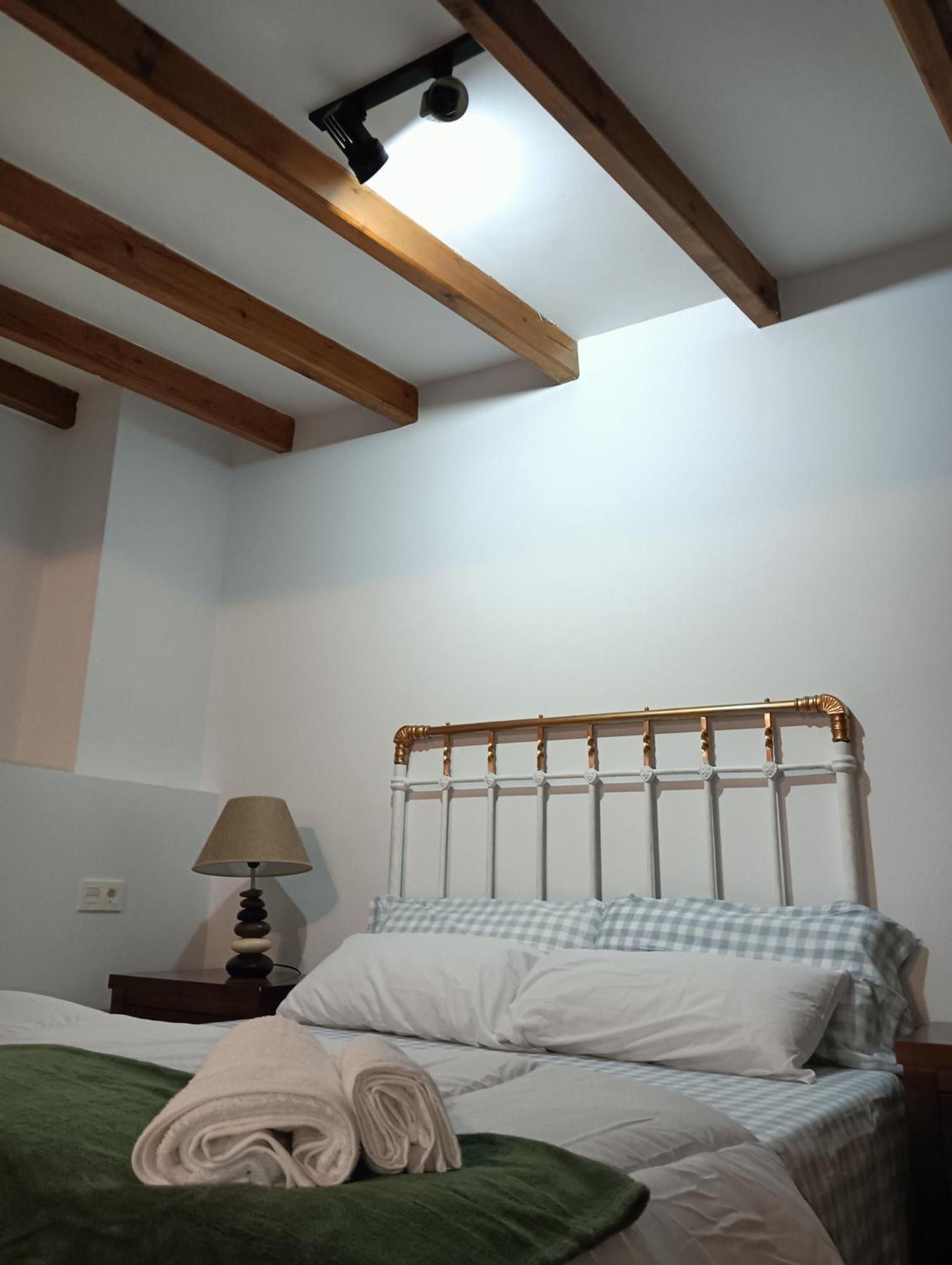 La Casa De La Plaza Guejar Sierra