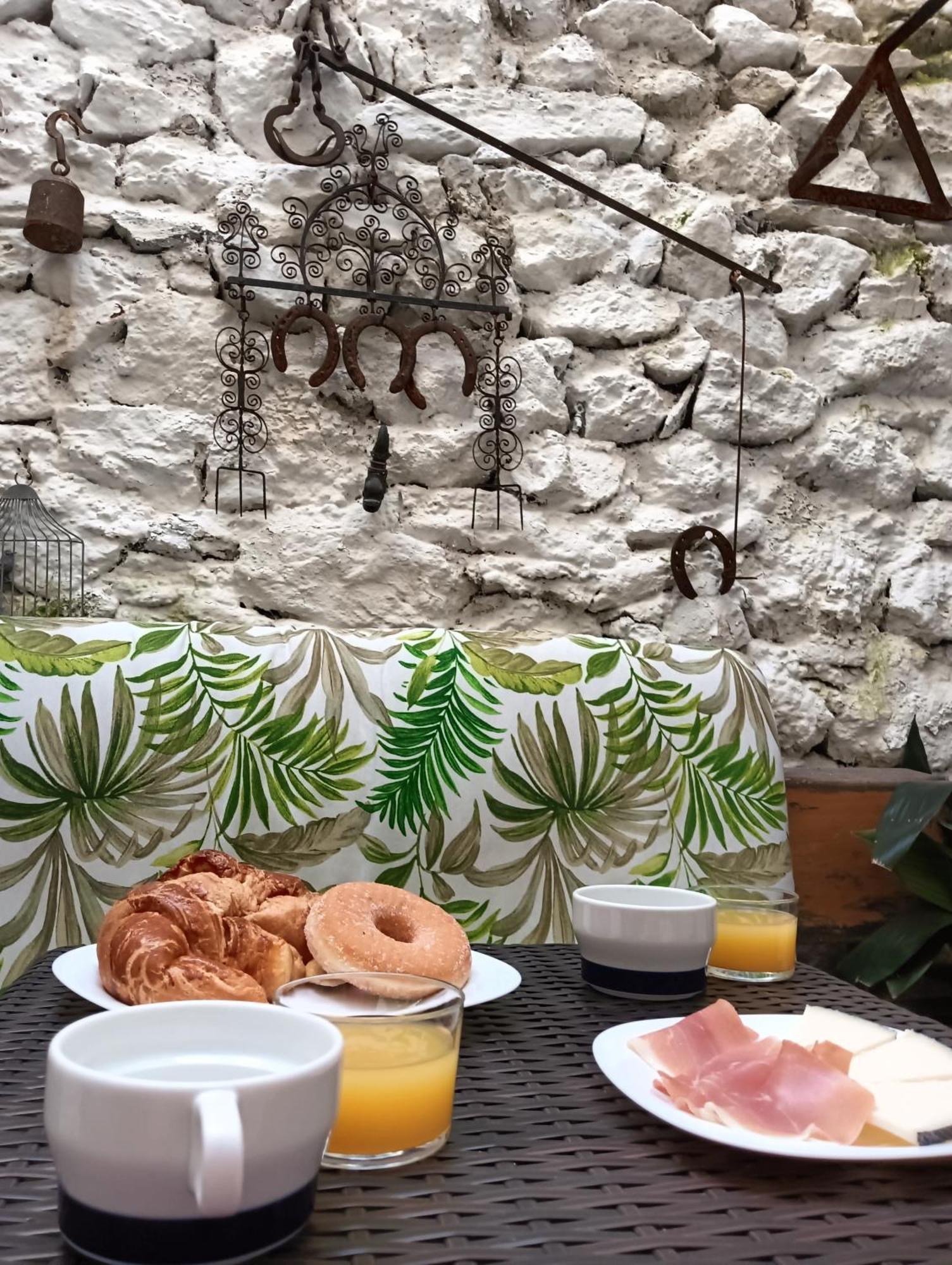 La Casa De La Plaza Guejar Sierra